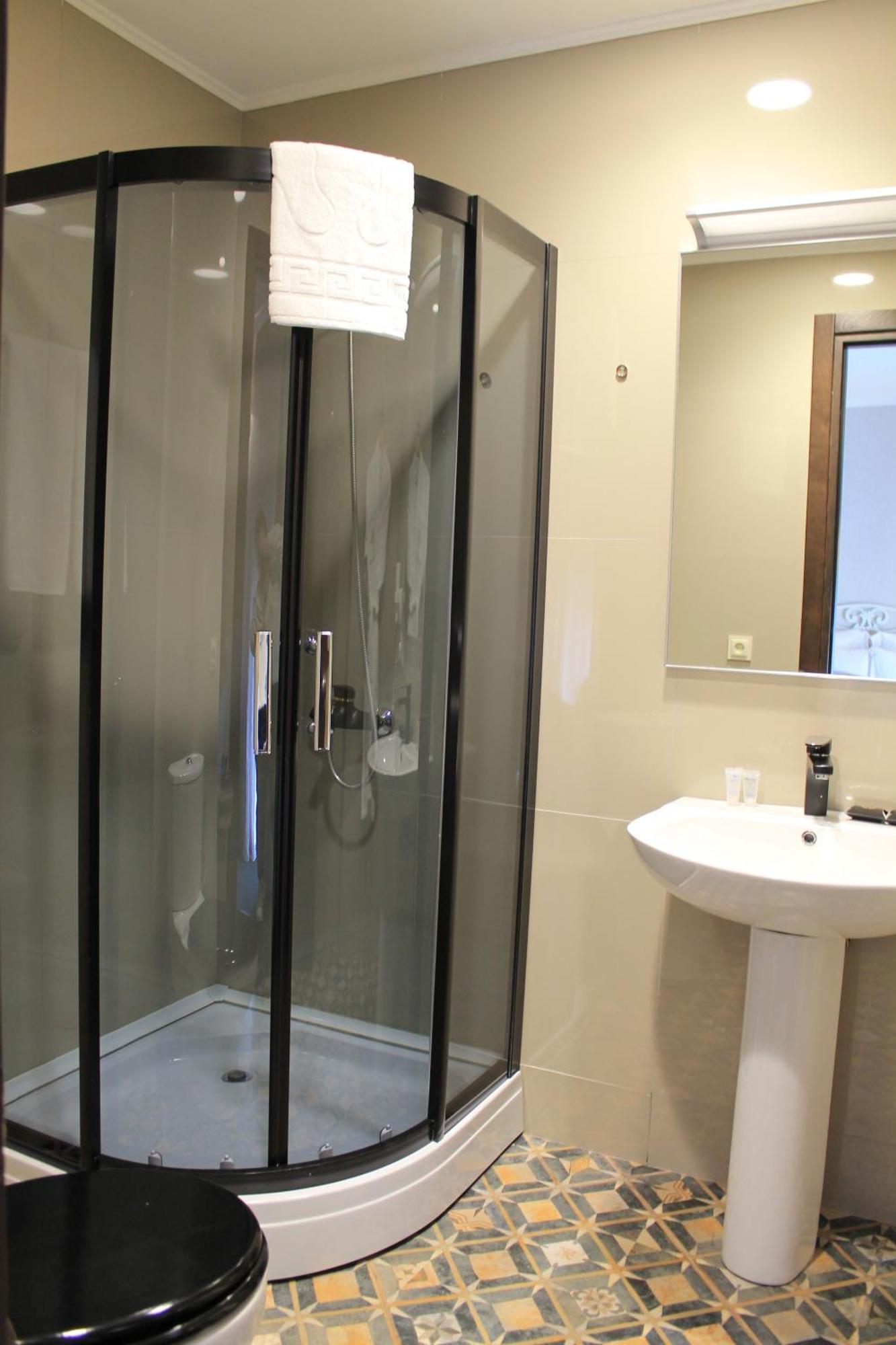 Redline Hotel Tbiliszi Kültér fotó