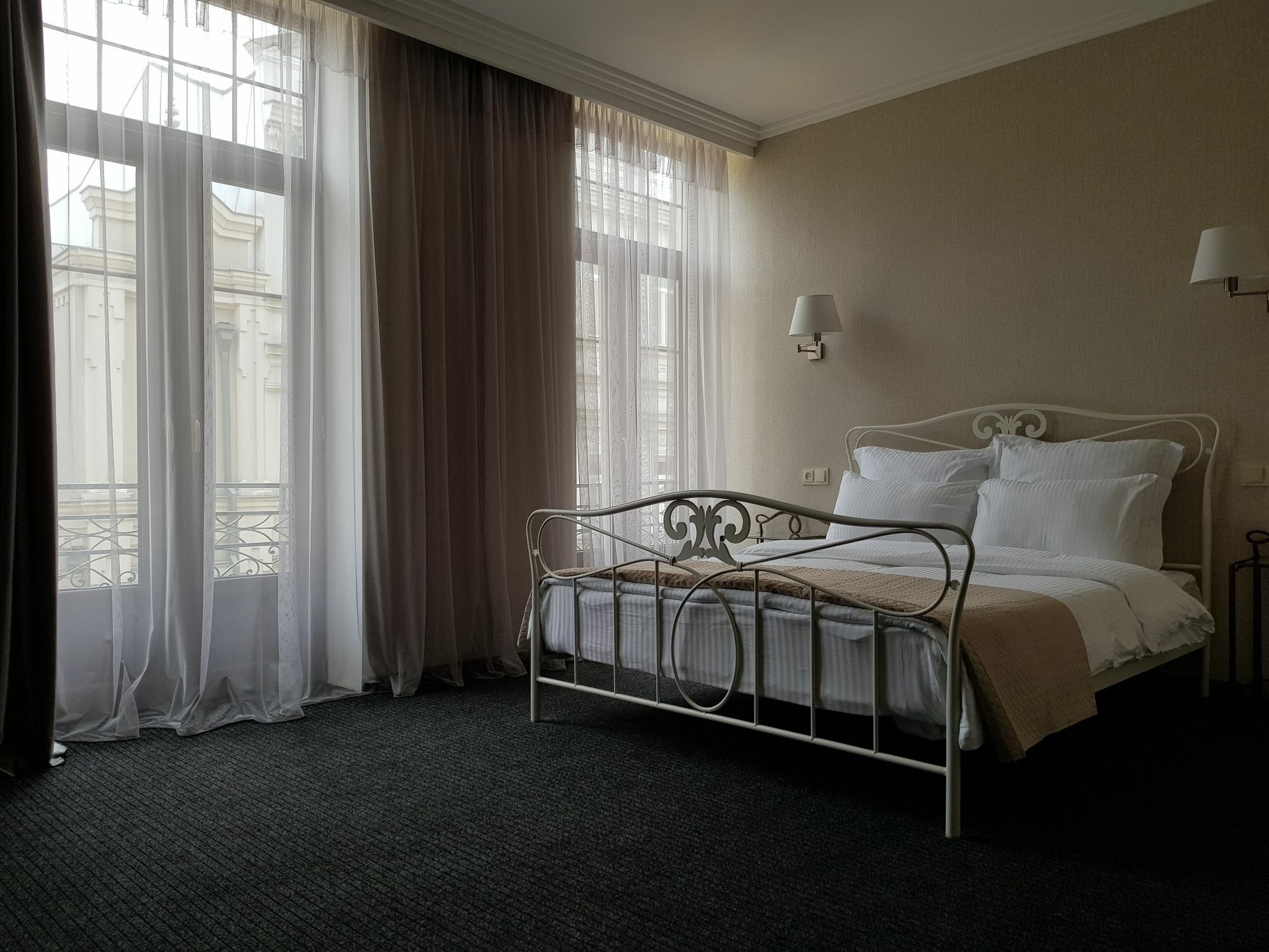 Redline Hotel Tbiliszi Kültér fotó